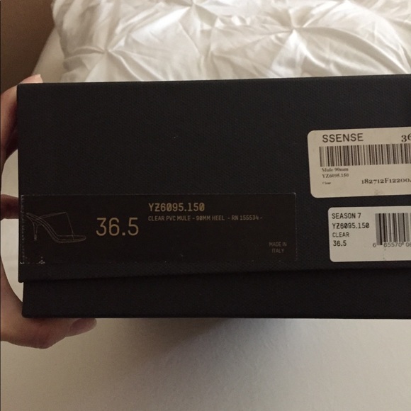 Yeezy clear PVC mule - Picture 5 of 6